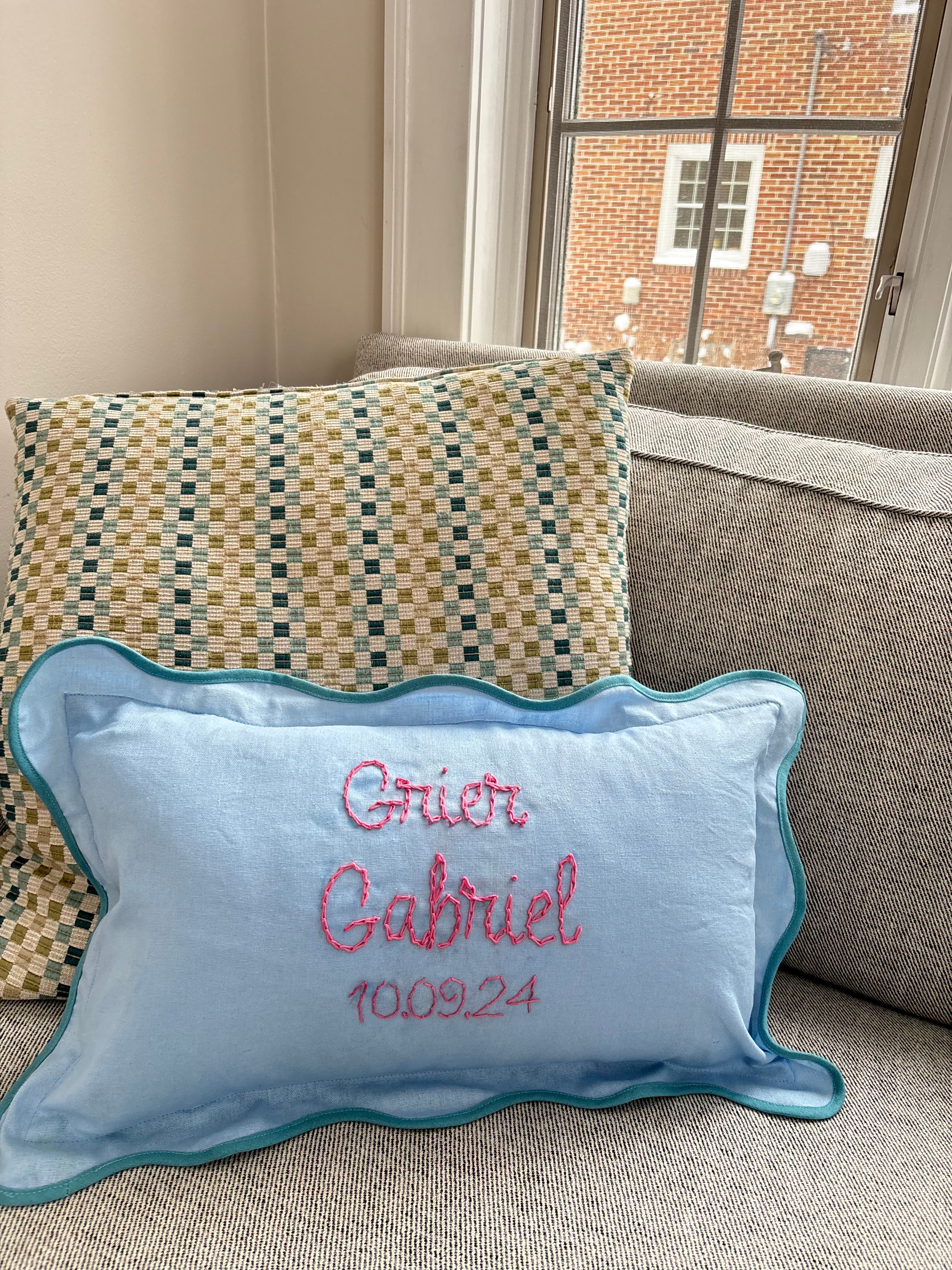 Cozy Bundle (Custom Hand Embroidered Blanket & Pillow) – BeeZee
